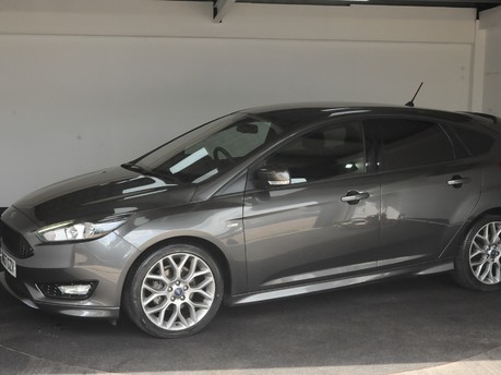 Ford Focus ST-LINE