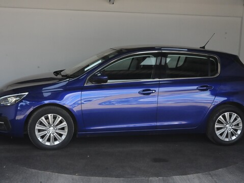 Peugeot 308 BLUE HDI S/S ALLURE 3