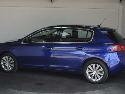 Peugeot 308 BLUE HDI S/S ALLURE 5