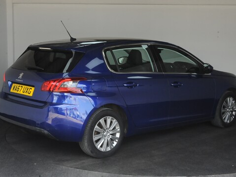 Peugeot 308 BLUE HDI S/S ALLURE 10