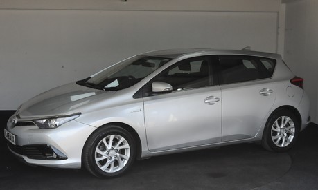 Toyota Auris VVT-I ICON TECH