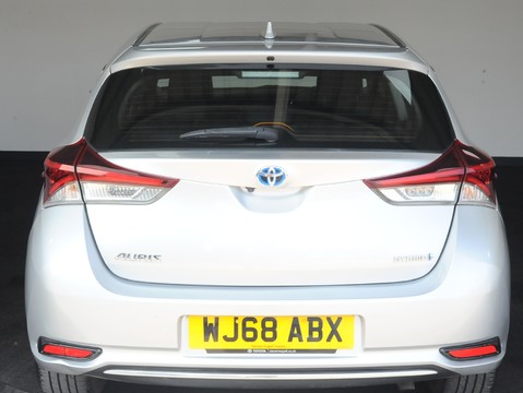 Toyota Auris VVT-I ICON TECH 9