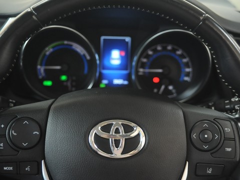 Toyota Auris VVT-I ICON TECH 37