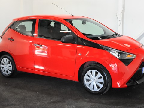 Toyota Aygo VVT-I X 15