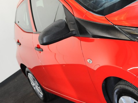 Toyota Aygo VVT-I X 17