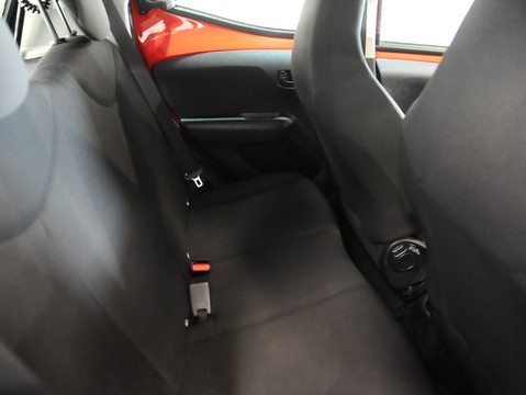 Toyota Aygo VVT-I X 26