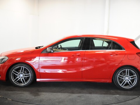 Mercedes-Benz A Class A 180 D AMG LINE PREMIUM 3