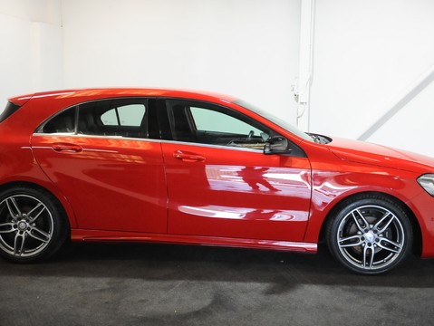 Mercedes-Benz A Class A 180 D AMG LINE PREMIUM 13