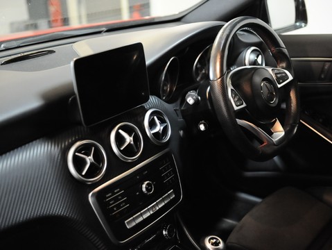 Mercedes-Benz A Class A 180 D AMG LINE PREMIUM 25