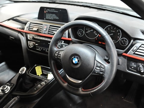 BMW 3 Series 320I XDRIVE SPORT 27