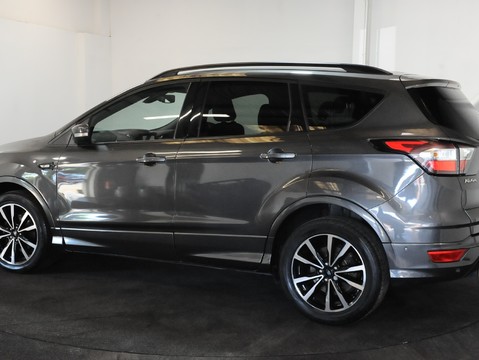 Ford Kuga ST-LINE 5