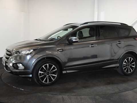 Ford Kuga ST-LINE 1