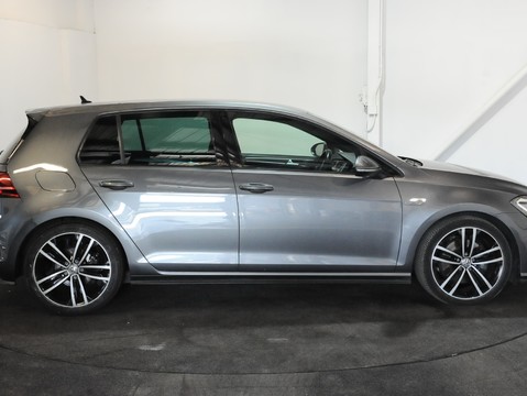 Volkswagen Golf GTD TDI DSG 13