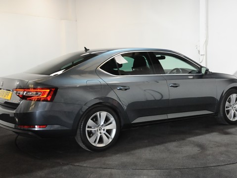 Skoda Superb SE L EXECUTIVE TDI DSG 11