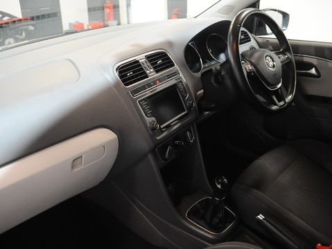 Volkswagen Polo SE DESIGN TSI 24