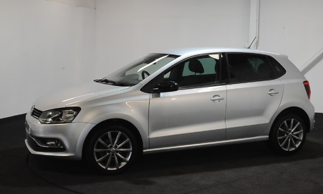 Volkswagen Polo SE DESIGN TSI