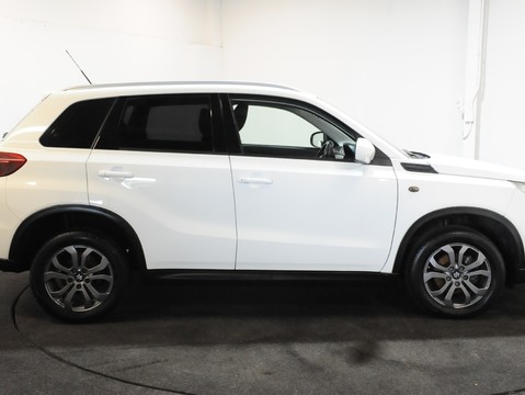 Suzuki Vitara SZ4 14