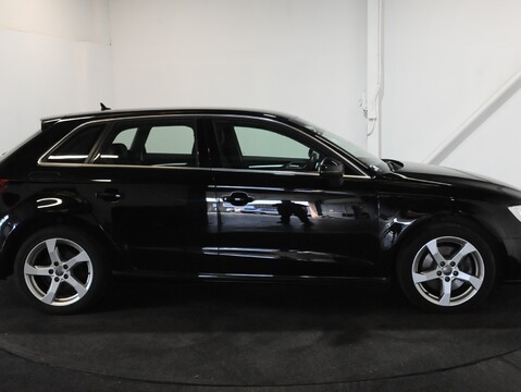 Audi A3 SPORTBACK E-TRON 8