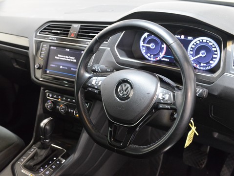 Volkswagen Tiguan SEL TDI BMT 4MOTION DSG 15