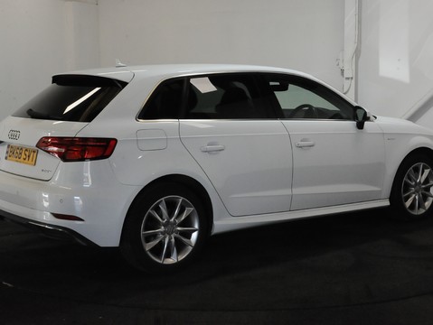 Audi A3 SPORTBACK E-TRON 10