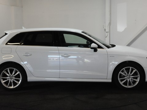 Audi A3 SPORTBACK E-TRON 11