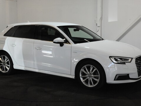 Audi A3 SPORTBACK E-TRON 13