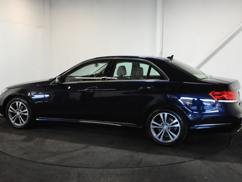 Mercedes-Benz E Class E220 BLUETEC SE 4