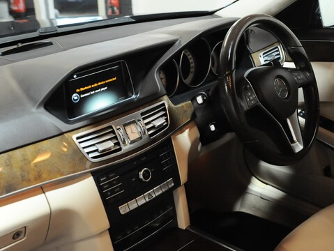 Mercedes-Benz E Class E220 BLUETEC SE 22