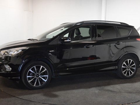 Ford Kuga ST-LINE 1