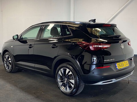 Vauxhall Grandland X 1.5 Grandland X Sport Nav TD S/S Auto 5dr 4