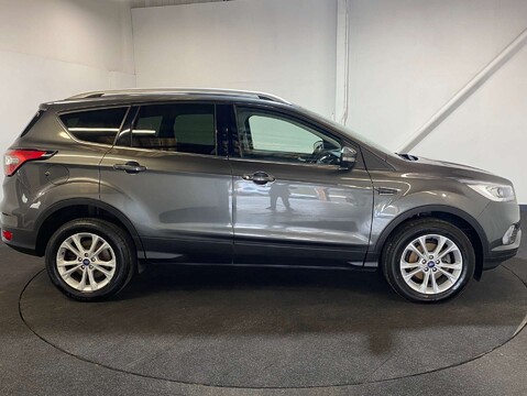 Ford Kuga 1.5 Kuga Titanium TDCI 5dr 9