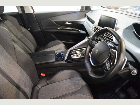 Peugeot 3008 1.6 3008 Allure S/S PHEV Auto 5dr 23