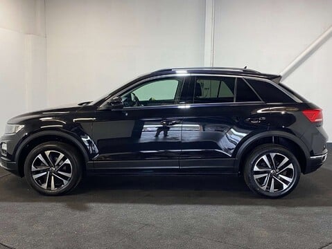 Volkswagen T-Roc 1.5 T-Roc United TSi Evo Semi-Auto 5dr 3