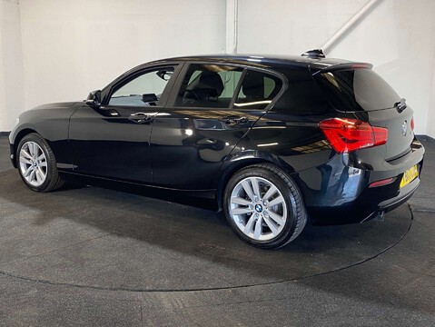 BMW 1 Series 2.0 118D Sport Auto 5dr 3