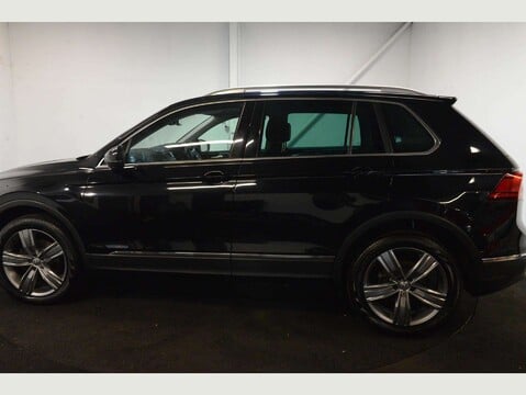 Volkswagen Tiguan 2.0 Tiguan SEL TDI BlueMotion Technology 4Motion Semi-Auto 4WD 5dr 7