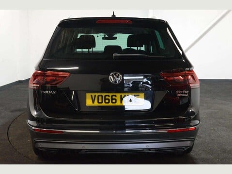 Volkswagen Tiguan 2.0 Tiguan SEL TDI BlueMotion Technology 4Motion Semi-Auto 4WD 5dr 10