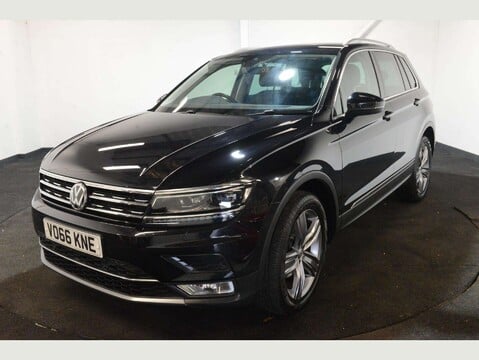 Volkswagen Tiguan 2.0 Tiguan SEL TDI BlueMotion Technology 4Motion Semi-Auto 4WD 5dr 19