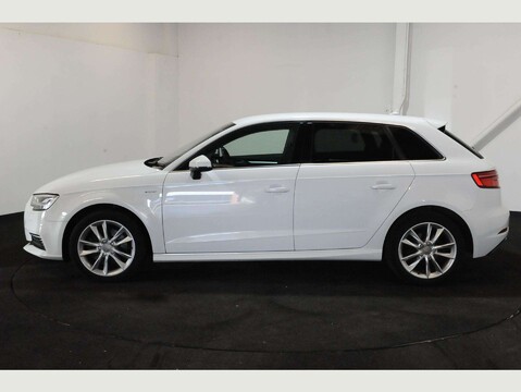 Audi A3 1.4 A3 e-tron Sportback Semi-Auto 5dr 3