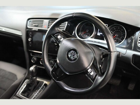 Volkswagen Golf 1.6 Golf GT TDI Semi-Auto 5dr 29