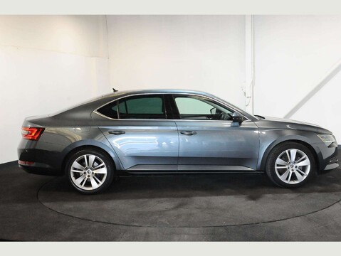 Skoda Superb 2.0 Superb SE L Executive TDI Semi-Auto 5dr 12