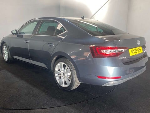 Skoda Superb 2.0 Superb SE L Executive TDI Semi-Auto 5dr 6