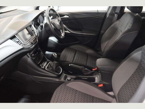 Vauxhall Astra 1.2 Astra SRi Nav T 5dr 22