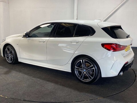 BMW 1 Series 1.5 118I M Sport Auto 5dr 4