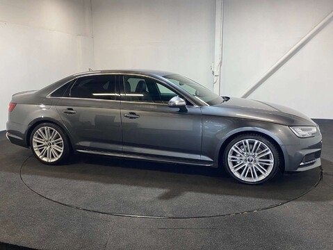 Audi A4 3.0 S4 TFSI Quattro Auto 4WD 4dr 10