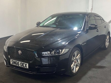 Jaguar XE 2.0 XE Portfolio D Auto 4dr