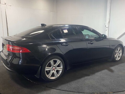 Jaguar XE 2.0 XE Portfolio D Auto 4dr 4