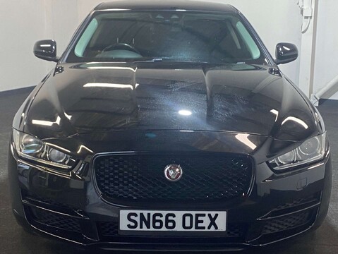 Jaguar XE 2.0 XE Portfolio D Auto 4dr 5