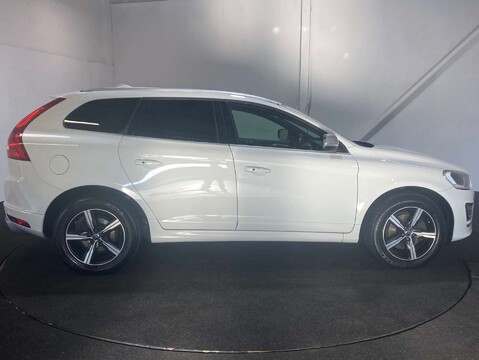 Volvo XC60 2.4 XC60 R-Design Luxury Nav D5 AWD Auto 4WD 5dr 8