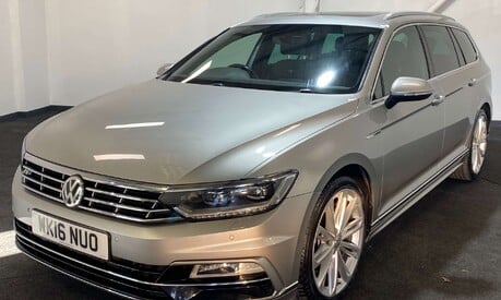 Volkswagen Passat 2.0 Passat R-Line TDI BlueMotion Technology 4m Semi-Auto 4WD 5dr