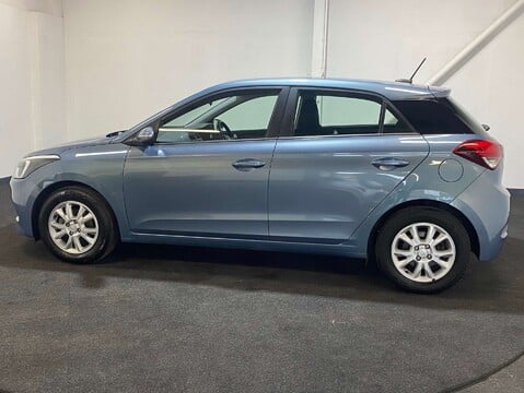 Hyundai i20 1.2 i20 SE MPI 5dr 3